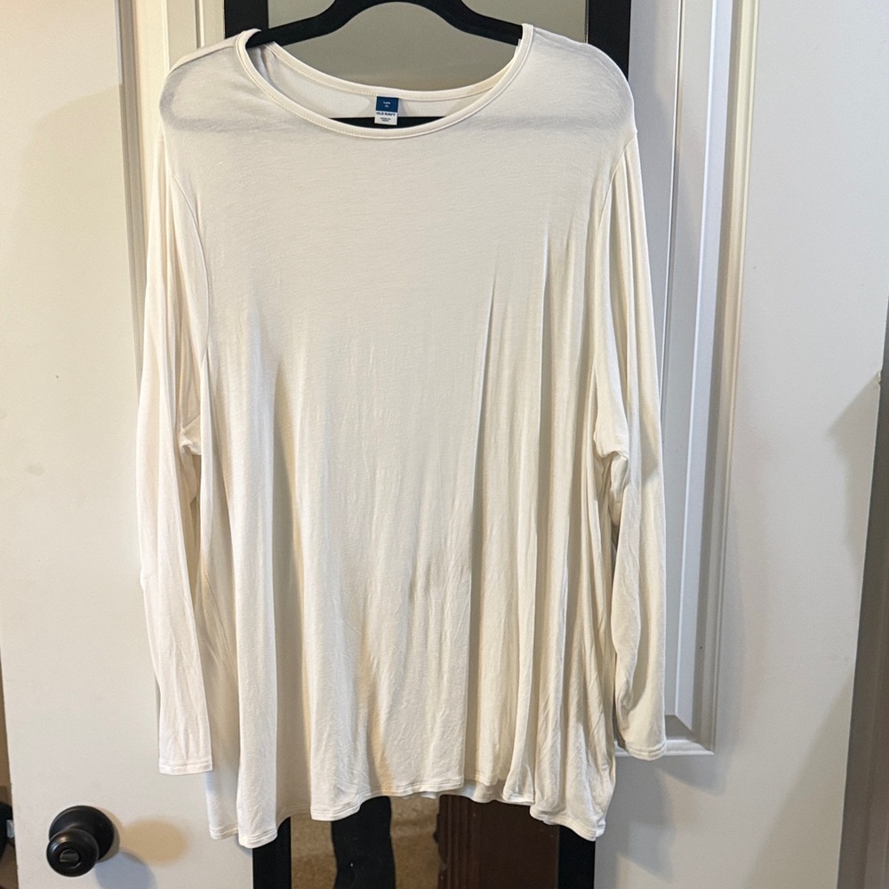 Old Navy Cream Long Sleeve Top